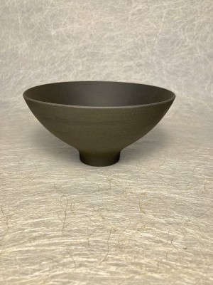 Rijstkom zwart ongeglazuurd/Rice bowl black unglazed.