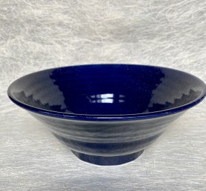 Kom donker blauw - Bowl dark blue.