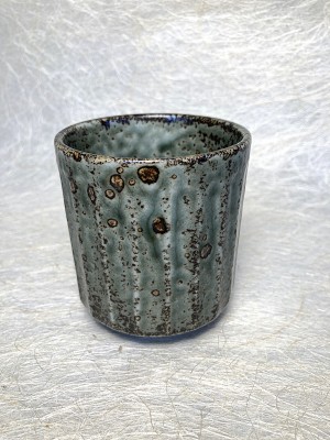 Theetas earth groen.