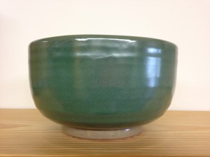 Kom groen met tekening binnen/Bowl green with drawing inside