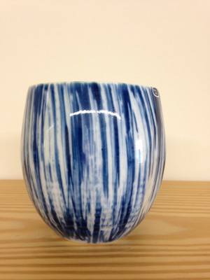 Kom-beker met blauwe strepen/Bowl-mug with blue stripes